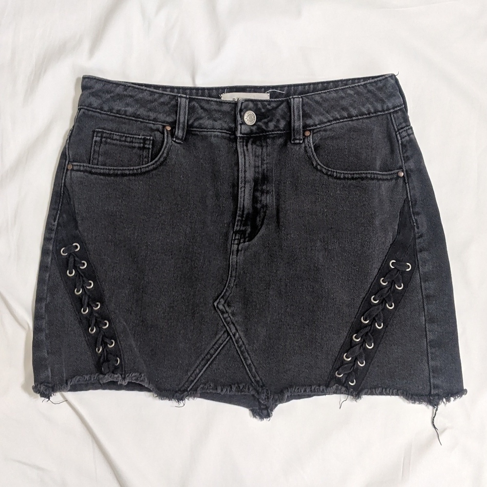 Pacsun Los Angeles Denim Mini-Skirt w/Lace Detail, Color Black Size 26